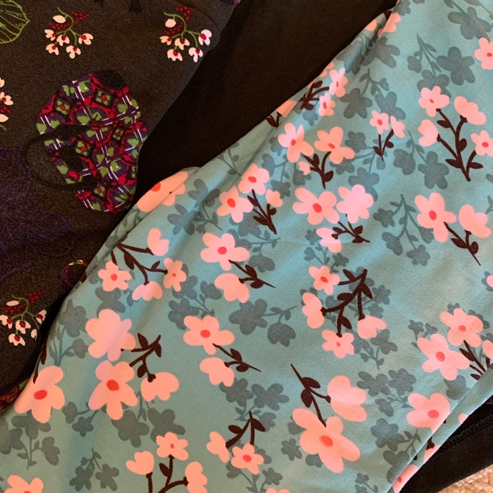 Solid Black Classic Tee Lularoe Bundle - image 2